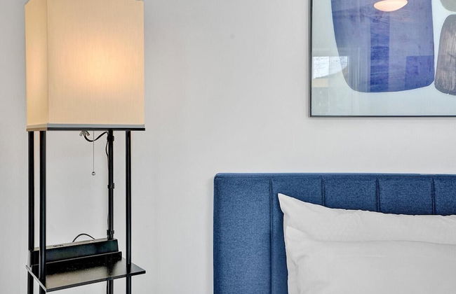 Modern Hallandale Apt w/ Backyard Near Beach - Foto 14