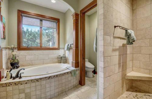 Silver Lake Estate - Private Beach - Hot Tub - Arcades - Foto 32