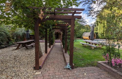 A historic Pub with a modern twist - The Greyhound - Foto 20