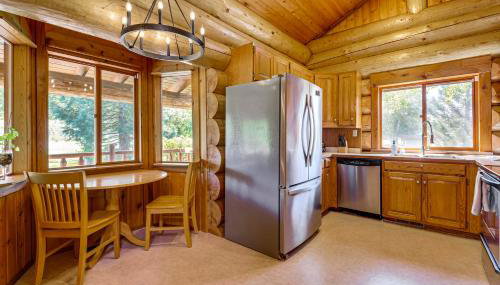 Hot Tub and Deck Dog-Friendly Arlington Cabin - Foto 5