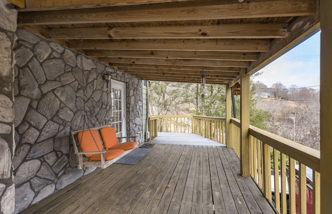 Grand Dream Vacation Home in Nashville 7+ beds! - Photo 45