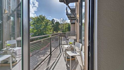 Urban Escape in SoLA with Private Patio! - Foto 3