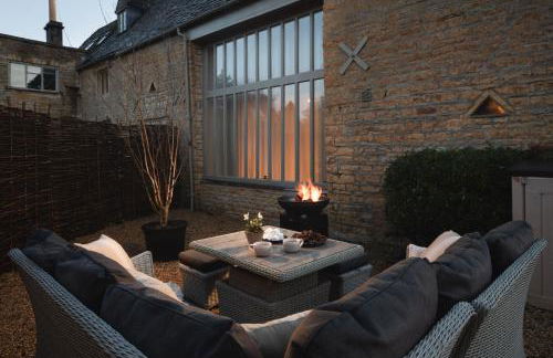 The Little Barn - Photo 37