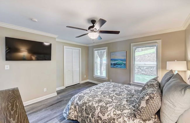 Private Dock, Hot Tub, Game Room, Firepit Sunset Shores Resort The Homestead - Foto 34