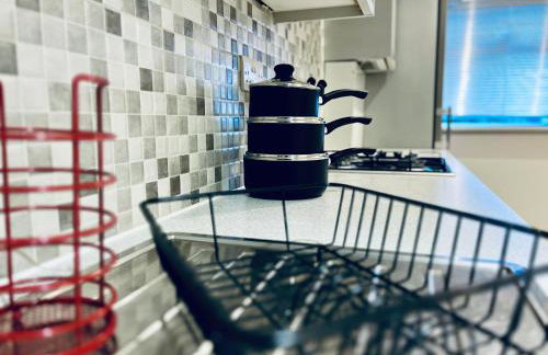 Absolutely Beautiful Hemel Hempstead 2-bedroom for 1-5 Guests - contractors welcome - Foto 22