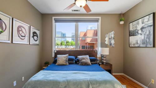 Warehouse District Modern Condo with Private Garage - Foto 3