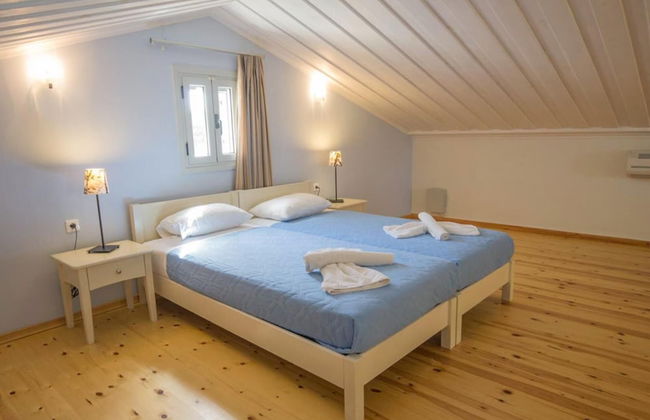 Antigoni Beach House Large Private Pool Walk to Beach Sea Views A C Wifi Car Not Required - 1012 - Foto 4