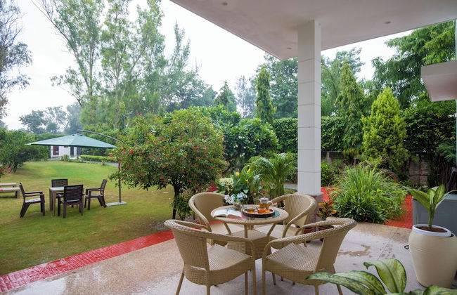 Alaya Stays 3 BHK with Pvt Pool-Daffodil - Foto 56