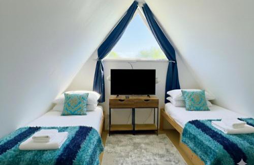 Clifftop Chalet With Pool - Foto 8