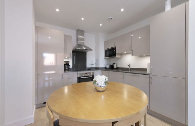 Fortified Apartment - Photo 12