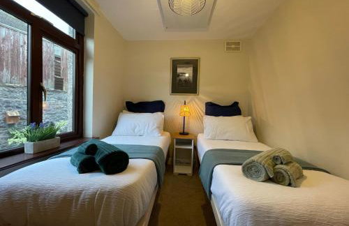 Muddy Paws Cottages - The Nook - Photo 60