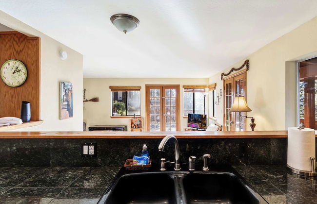 Mountainside Overlook Lake Views & Hot Tub - Foto 26