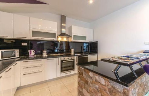 Beautiful Home In Hrvace With Wifi - Foto 40