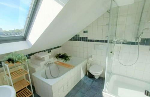 Modernes und ruhiges Appartement mit Loggia - Photo 10