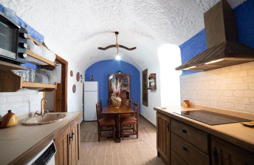 Cueva El Cortijo Gachas - Photo 78