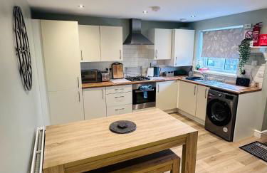 Barber House, Hoyland with two allocated parking spaces - Foto 3