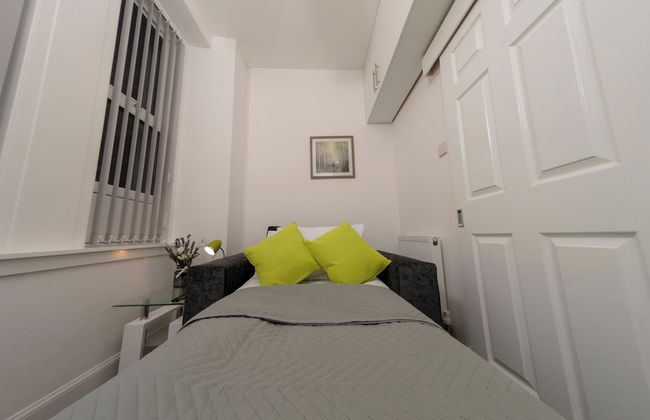 3-bedroom Apartment by Eden Project - Free Parking - Photo 7