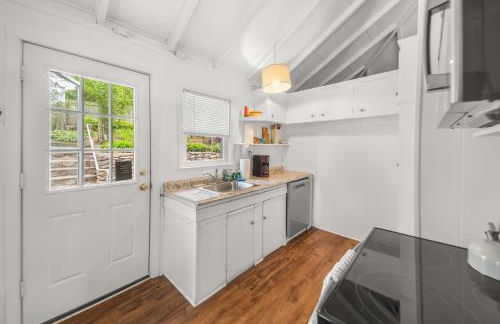 Family Lakefront Adventure House 3BR wFirepit & Scenic - Foto 45