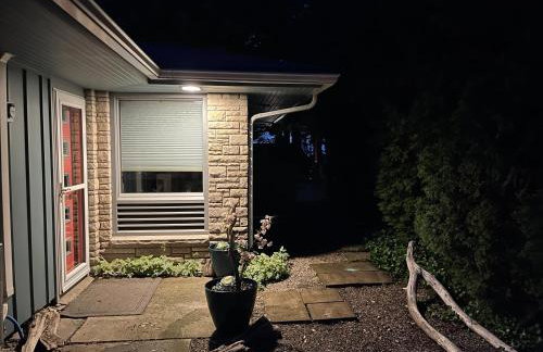 All the Waters Retro Home on Lake Michigan- Your Own PRIVATE BEACH - Foto 73