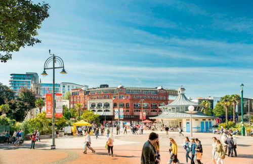 MOONGATE by BOURNECOAST - A Delightful Chalet Bungalow with a Garden and Parking - HB10672 - Foto 59