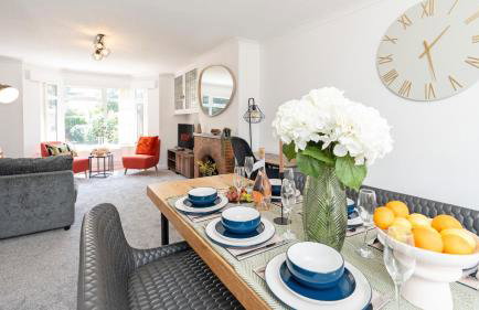 3-Bedroom Cosy Stunning Central Home, Sleeps 8 with Parking and Private Garden - LONG TERM STAY SPRING SPECIAL OFFER AVAILABLE! - by Blue Puffin Stays - Foto 34