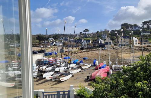 Charming Breton Holiday Home Right by the sea - Photo 31