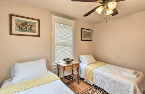 Walkable Lake Elkhart Apt Dine, Shop, Swim! - Foto 16