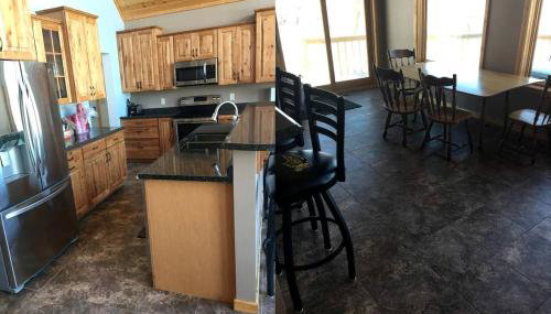 Spacious and Secluded Cabin Rental on Devils Lake in North Dakota - Foto 3