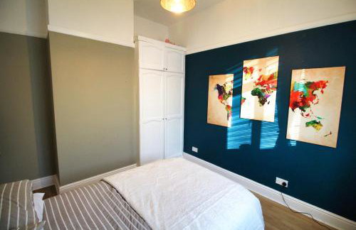 Large Bungalow - Sleeps 8 - 3 Large Beds - 2 Bathrooms - Off Street Parking - Pets Welcome - Very Large Enclosed Gardens - Fast Wifi - Foto 14