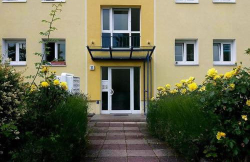 Helles Apartment mit Balkon am Großen Garten nahe Stadtzentrum - Foto 31