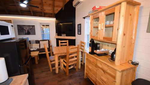 High Top cabin at Cabin Fever in NC - Foto 5