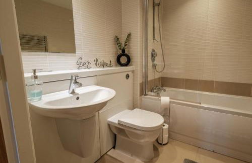 Mackie Residence - SJA Stays - 3 Bed Apartment with parking - Foto 25