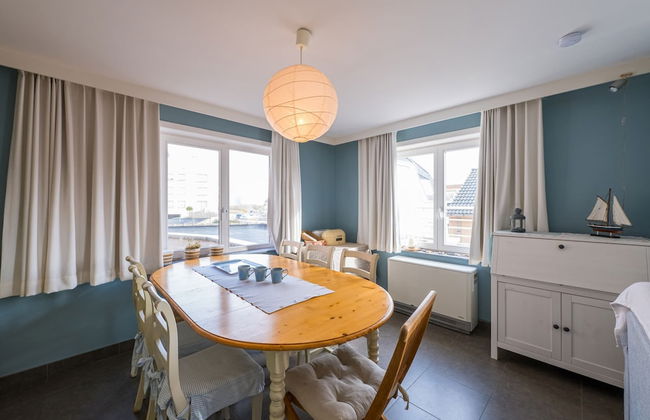 Quiet Apartment With Sunny Terrace - Photo 10