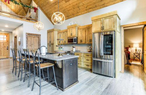 Lake Views and Golf Access at Secluded Drasco Lodge - Foto 5