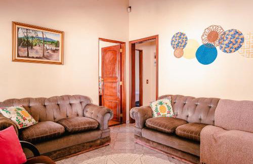 Refúgio e diversão para FAMÍLIAS a 60 min de SP - Piscina, Churrasqueira, wifi 300Mbps - PETFRIENDLY - Foto 26