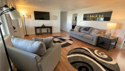 7-Bedroom Home with Views of the Rocky Mountains - Foto 5