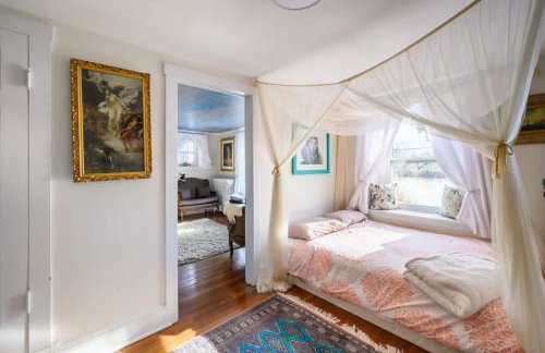 Charming & Whimsical Historic River Home - Photo 25