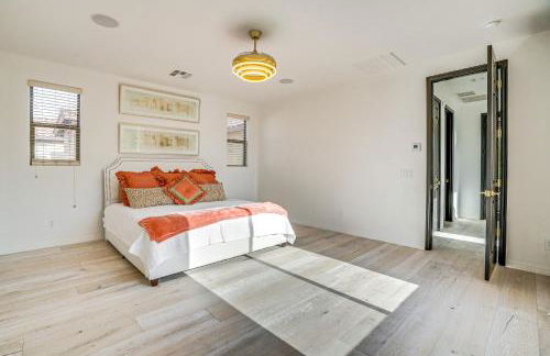 Relax Poolside! Home 6 Mi to Camelback Ranch - Foto 24