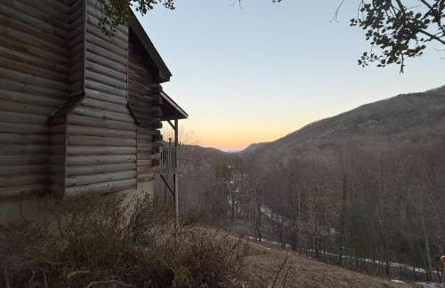 Cozy Bear Cabin-Stunning Mountain View, Dogs welcome with Pet Rate - Foto 18