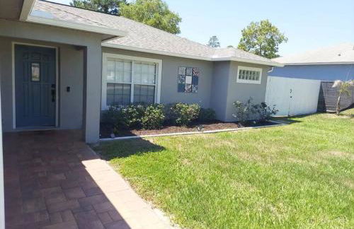 Modern 3BR Home, Saltwater Pool, Fenced Yard - Foto 3