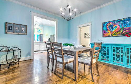 Colorful Cottage with Deck about 5 Mi to Downtown! - Foto 8