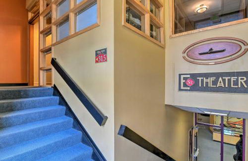 Idyllic Dtwn Anchorage Condo with Fireplace! - Photo 25