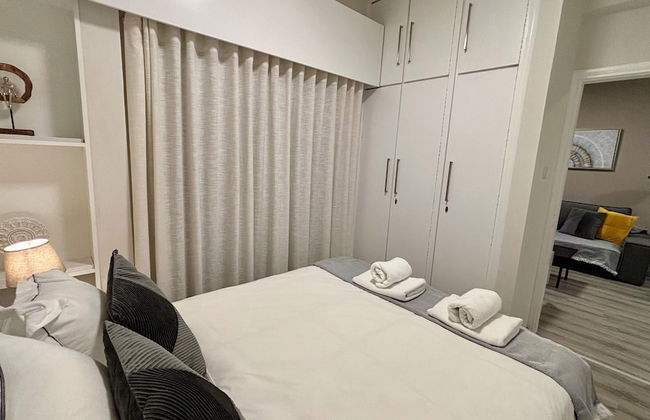 SeaBreeze City Center Flats by TrulyCyprus - Foto 5