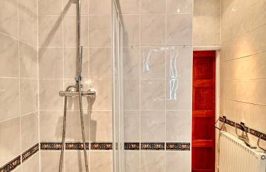 Full Home with Free Parking in Moss Bank, Crumpsall, Manchester - Foto 23