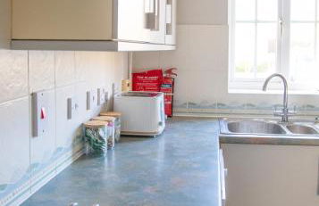 4x Bed Elegant Home with Parking - Photo 23