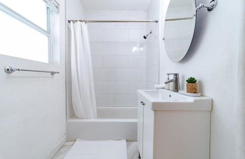 The Blue Parrot - Foto 43