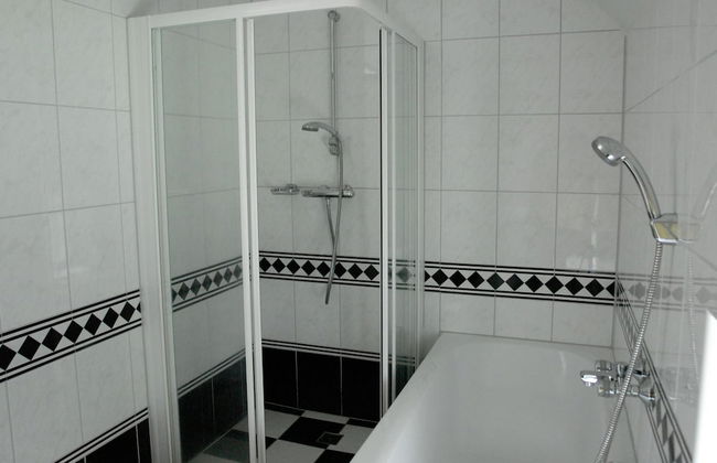 Spacious Holiday Home With Wifi, 20 km From Assen - Foto 16