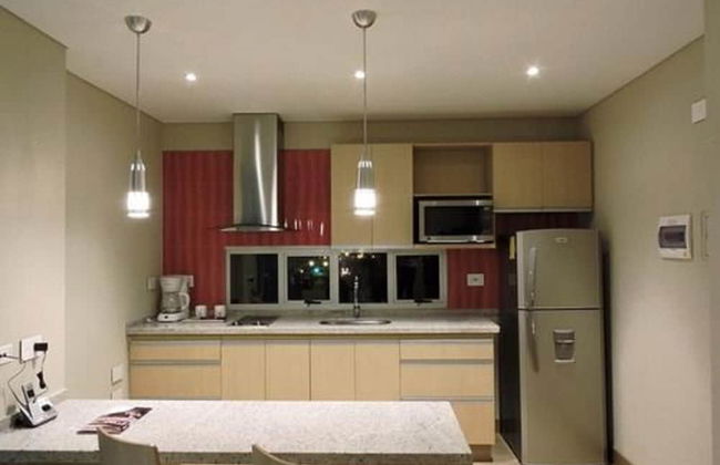 Hotel Plaza Suites - Photo 13