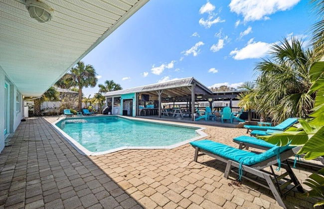 Canal Front Beach Home, Private Pool - Foto 1