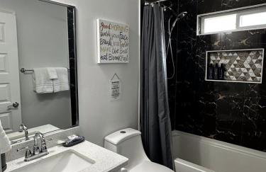 Quiet Cozy Spacious Stay w Private Pool - Foto 28